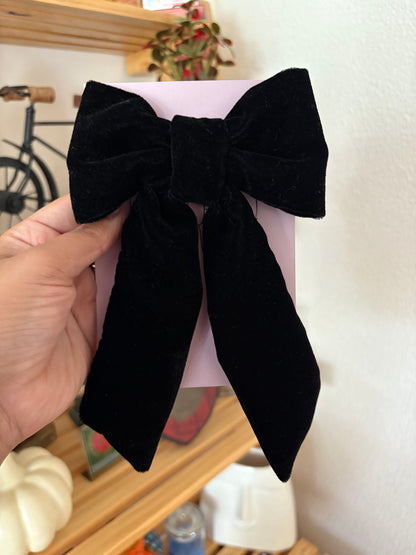 Scarlet Elegance Bow